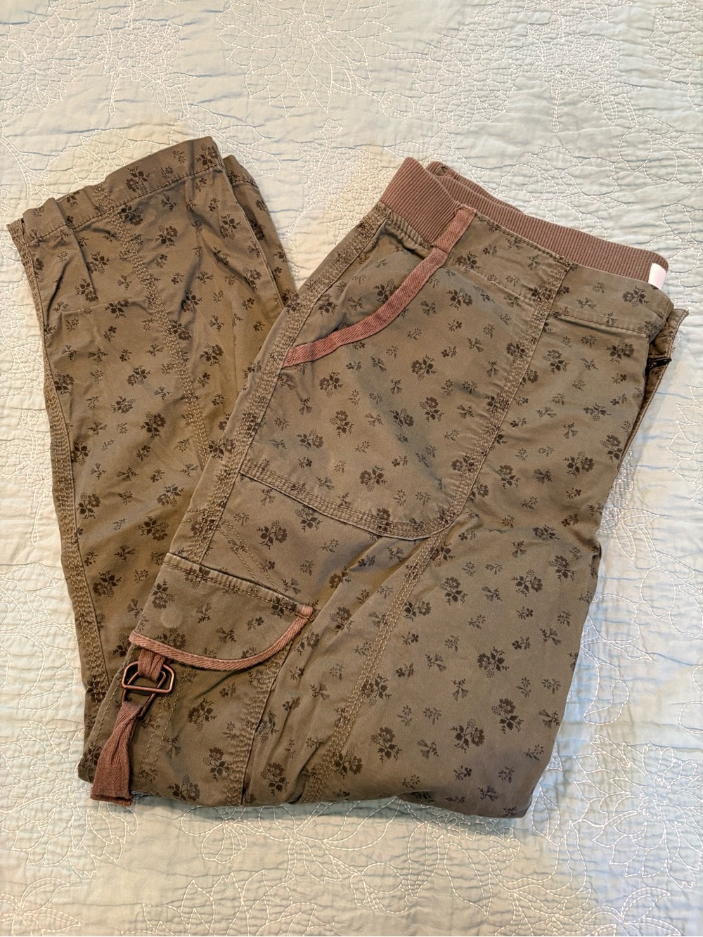 Women’s Floral Print Ankle Cargo Pants in Olive Green & Brown w/Tiny Black Flwrs